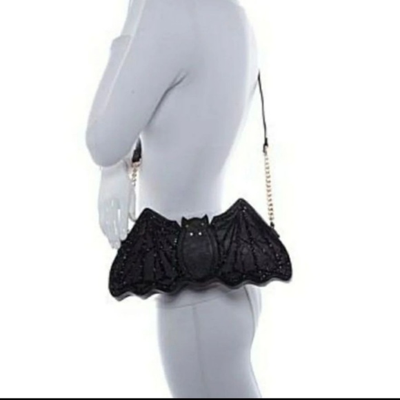 🚫SOLD🚫 betsey johnson bat purse bag crossbody - Picture 2 of 6